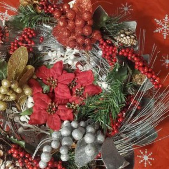 Xmas center piece - Picture 3 of 3